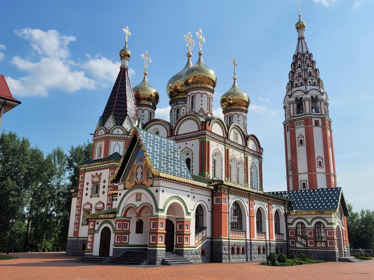 Храм Всех Святых