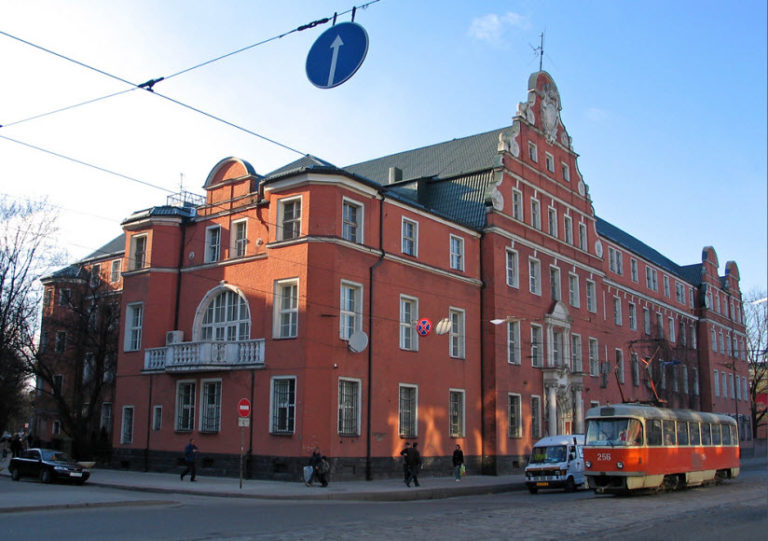 Здание Полицей-президиума