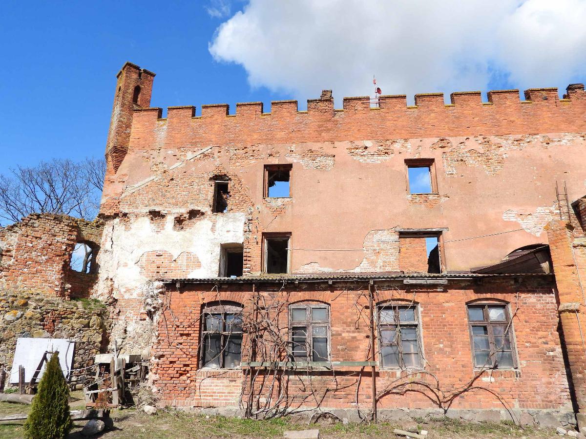 Замок Шаакен и сыроварня